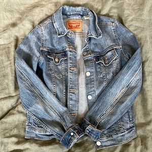 Levi's jean jacket